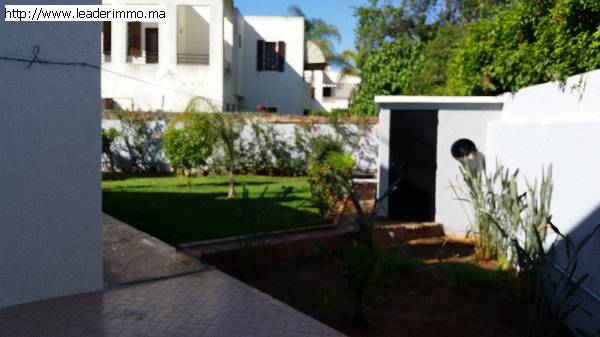 Rabat Hay Riad  Villa à louer 700 m²